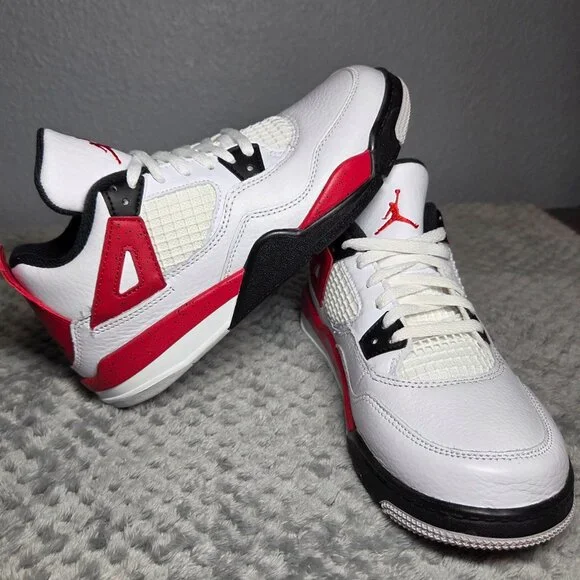 New in Box!!! Nike Air Jordan 4 Retro Cement (PS) - White, Red, Black - Size: 2Y - Picture 3 of 11
